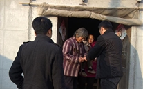 “天寒人心暧、职企一家亲”—成武县88858cc永利官网燃气公司向导“送温暖”慰问难题职工眷属